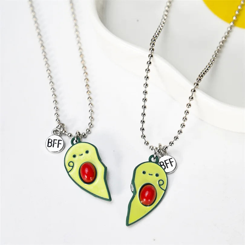 2Pcs/Set Cute Cat Pendant Necklace For Friend With BFF Letter Fashion Magnetic Adjustable Heart Shaped Necklace Jewelry Gift