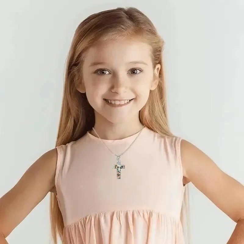 Trendy Cute Three Cats Cross Pendant Necklace for Kid Christian Religious Jewelry Accessories for Friend Birthday Gift Ожерелье