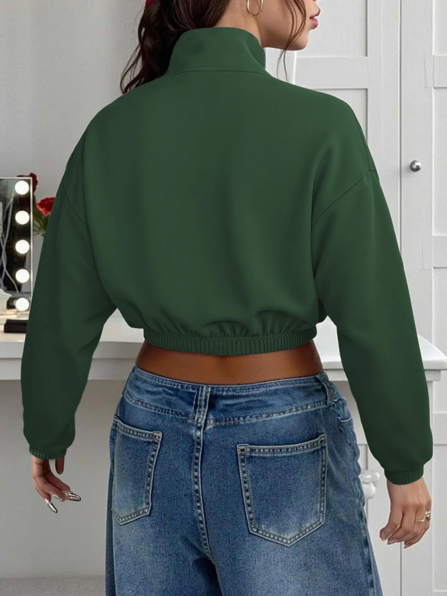 Spicy Girl Style Half-Zip Stand Collar Cropped Sweatshirt for Women, Loose Long Sleeve Waist-Cinched Hem Slim Fit VersatileTop