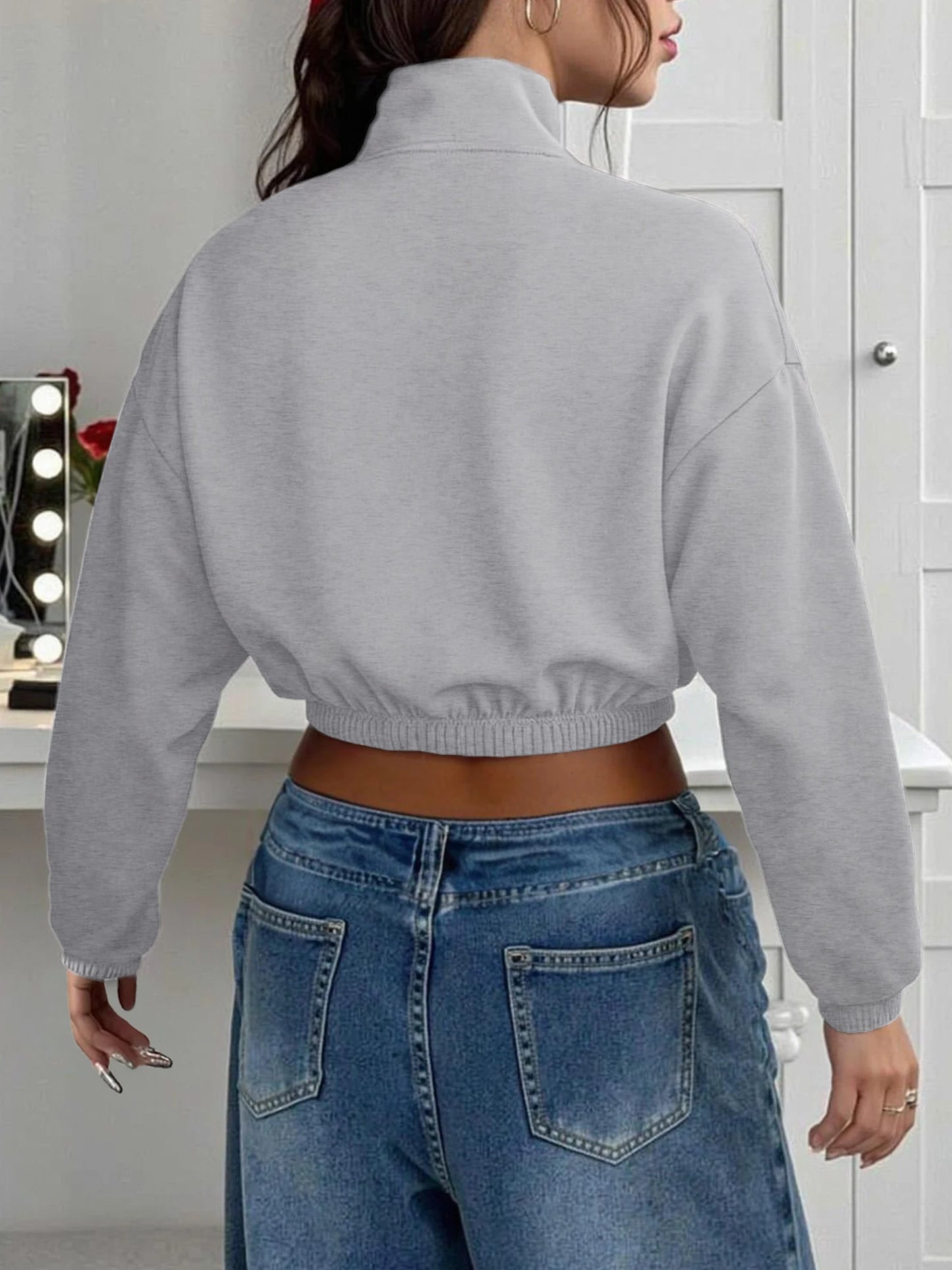Spicy Girl Style Half-Zip Stand Collar Cropped Sweatshirt for Women, Loose Long Sleeve Waist-Cinched Hem Slim Fit VersatileTop