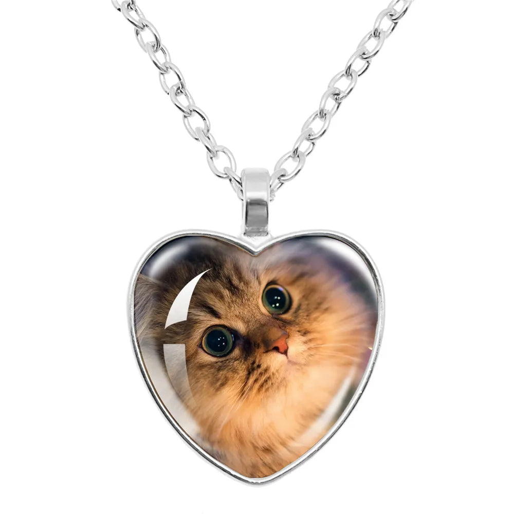 Fashion Accessories Cute Cats Patten Heart Shaped Glass Pendant Necklace Cute Animal Alloy Necklace Charms Jewelry Gifts