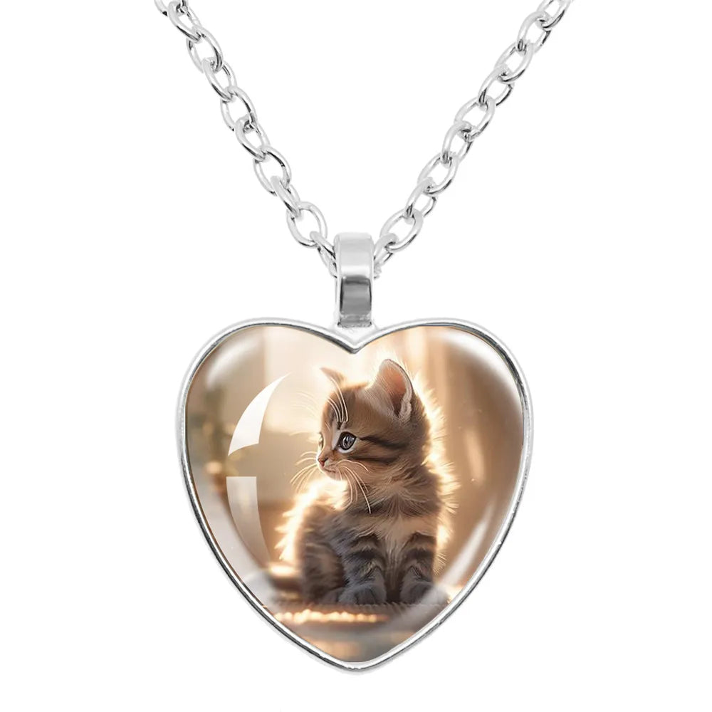 Fashion Accessories Cute Cats Patten Heart Shaped Glass Pendant Necklace Cute Animal Alloy Necklace Charms Jewelry Gifts