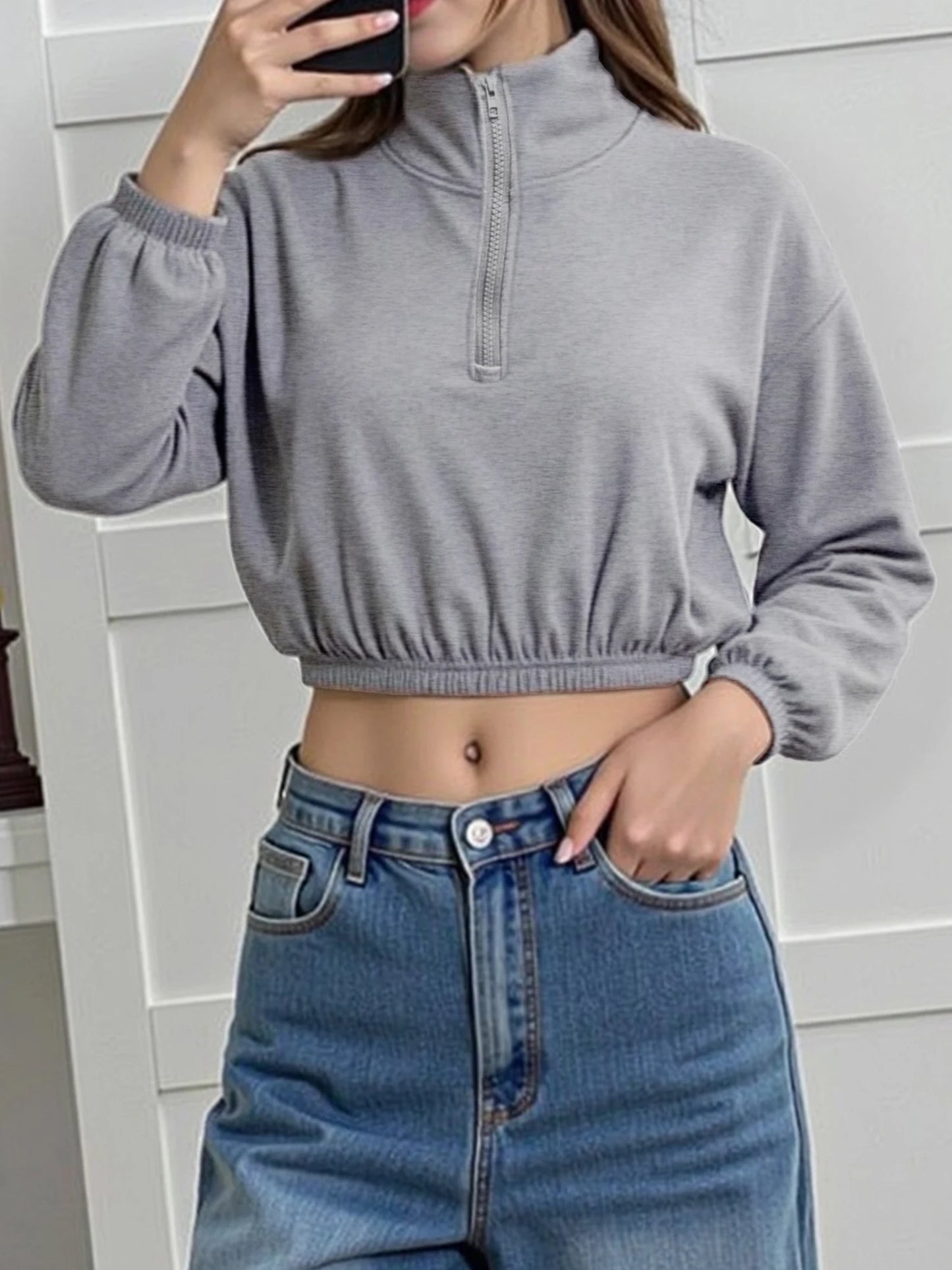 Spicy Girl Style Half-Zip Stand Collar Cropped Sweatshirt for Women, Loose Long Sleeve Waist-Cinched Hem Slim Fit VersatileTop